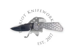 ProTech Pro-Tech Strider PT+2023.003 Custom Gridlock Textured 17-4 Steel Handle, Mike Irie Hand Ground Vegas Forge Damascus, Pearl Button
