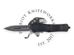 Microtech 142-16CFS Combat Troodon D/E Signature Series Carbon Fiber Top Damascus Standard Ringed Hardware